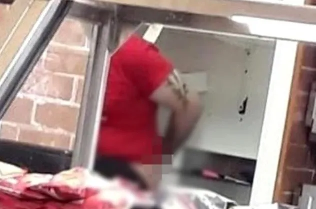 Ünlü fast food zincirinde mide bulandıran olay! "Bu restoranda yemek yerken bir daha düşünün"
