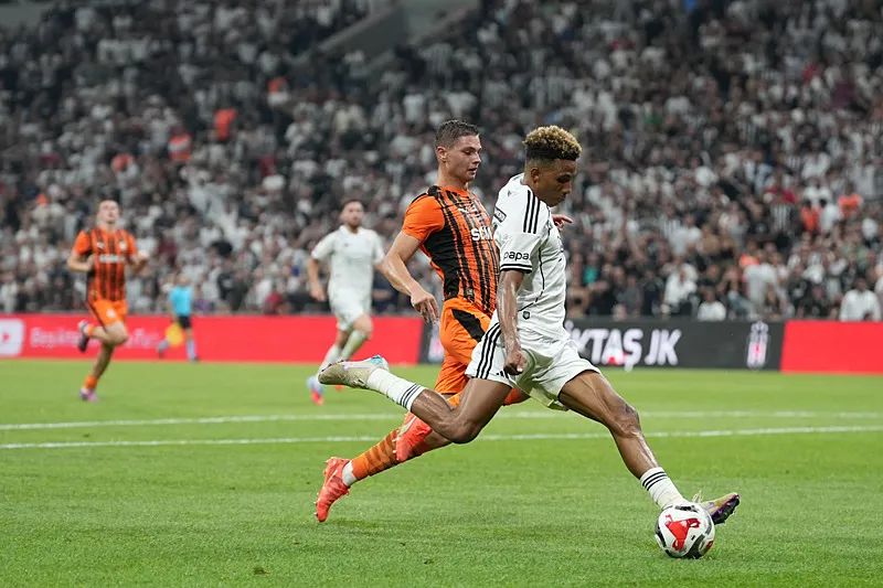 Beşiktaş'tan 3 bomba birden! Ayrılıkların sonrası transferler peş peşe - 9