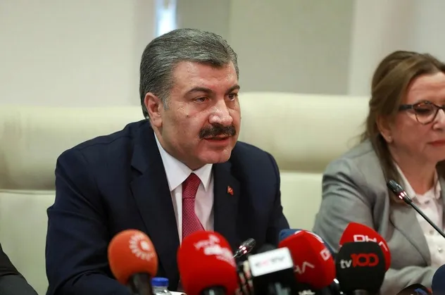 Son dakika: Koronavirüsün ilacı bulundu mu? Bakan Koca canlı yayında açıkladı