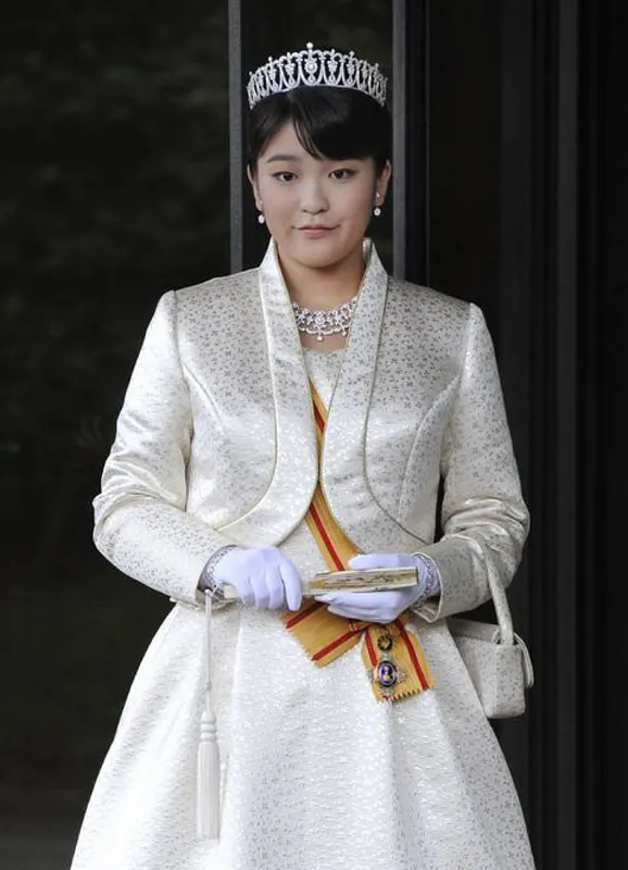 japon-prenses-mako-gelecek-ay-sevgilisi-komura-kei-ile-evlenecek-1631338280573.jpg Japon Prenses Mako gelecek ay sevgilisi Komura Kei ile evlenecek-3