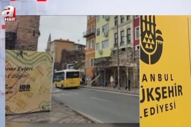 CHP'li İBB'den pankart oyunu! AK Parti'li Fatih Belediyesi'nin çalışması üzerine böyle konmaya çalıştılar