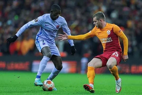 galatasarayin-yildizi-ayriliyor-yeni-ekibi-belli-oldu-1661600763676.jpg Galatasaray'ın yıldızı ayrılıyor! Yeni ekibi belli oldu-7