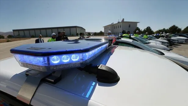 İçişleri Bakanlığı, yetkisiz çakar kullanımına ilişkin valiliklere yeni genelge gönderdi: Denetimler artacak-4