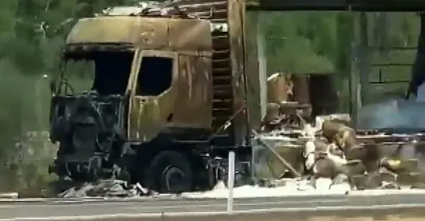 Antalya'da korkutan anlar! Seyir halindeyken bir anda alev aldı