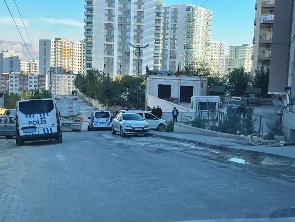 8inci-kattan-dusen-universiteli-irem-feci-sekilde-hayatini-kaybetti-1637064812456.jpg 8'inci kattan düşen üniversiteli İrem feci şekilde hayatını kaybetti-3