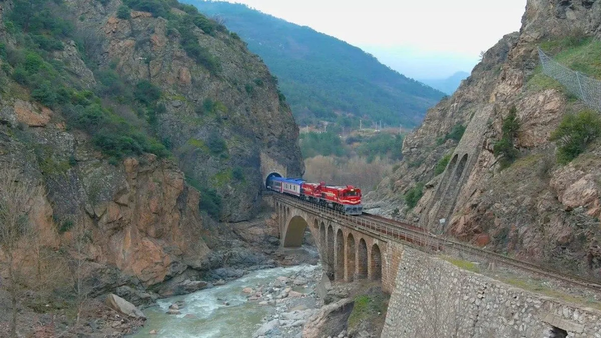 Turistik Karaelmas Ekspresi sonbahar seferlerine başlıyor!