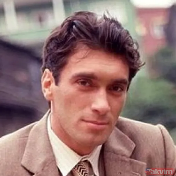 Çarkıfelek'le efsaneleşen Tarık Tarcan'ın son haline bakın yıllar teğet geçmedi! Seneler sonra ortaya çıkıp Hülya Koçyiğit’e itiraf etti - 5