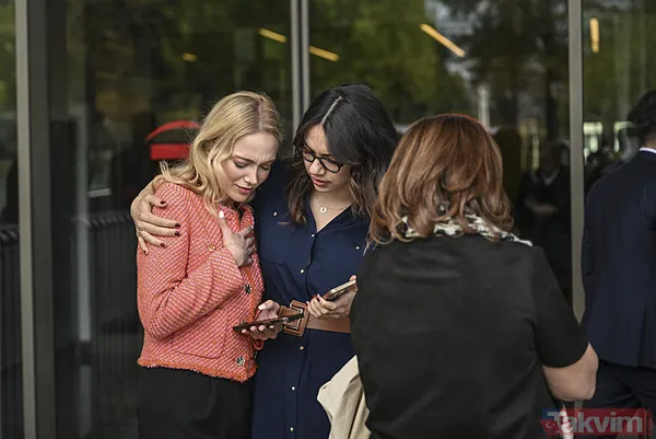 -Baş İki El Arasına Alınarak Veya Bir Koruyucu (Yastık, Kitap Vb.) Malzeme İle Korunmalıdır. Sarsıntı Geçene Kadar Bu Pozisyonda Beklenmelidir. -Güvenli Bir Yer...