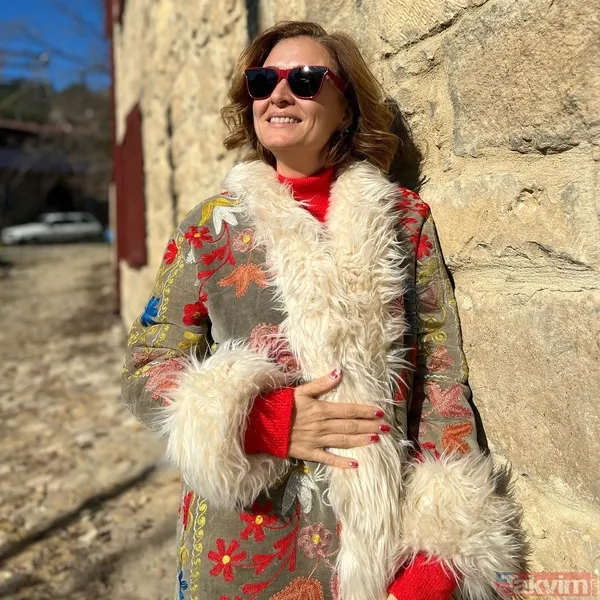 8 yıllık evliliği biten Ceyda Düvenci incecik kaldı! Son halini gören inanamadı! Kırmızı minisiyle baştan aşağı paylaştı! Sırrı ortaya çıktı - 5