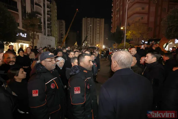 Başkan Erdoğan deprem bölgesinde! Canlı yayında duygu dolu anlar: "Allah devletimizden razı olsun" - 29