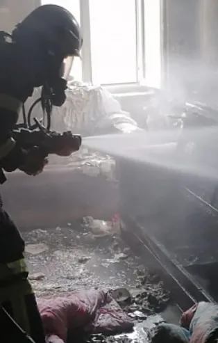 Kayseri'de bulaşık makinesinden çıkan yangın evde hasara neden oldu