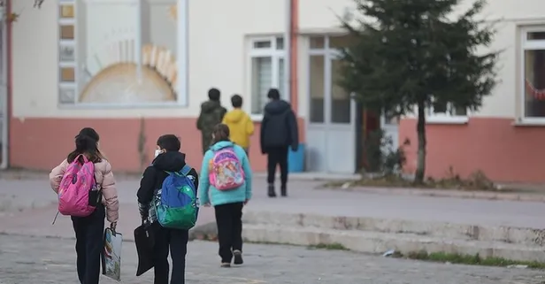 Milli Eğitim Bakanlığı MEB 2. ara tatil hangi tarihte uygulanacak? İkinci ara tatil ne zaman 2022? Okullar ne zaman kapanacak?