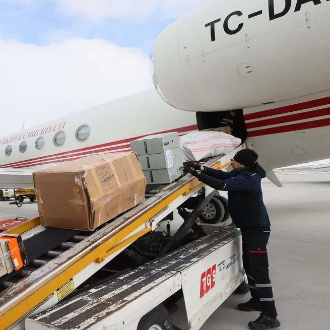 Başkan Erdoğan talimatı verdi! 2 Cumhurbaşkanlığı uçağı arama kurtarma ve sağlık ekiplerine tahsis edildi