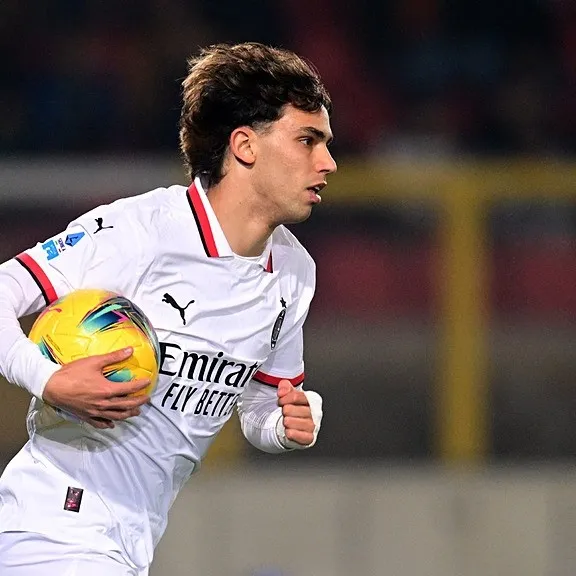 Menajeri kapıyı çaldı