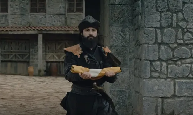 mahser-midillisi-gibi-tongaya-dusecek-kurulus-osman-44-bolum-2-fragmaninda-ihanet-zokasini-yutuyor-1612264480330.jpg Kuruluş Osman 44. bölüm tek parça izle! Kuruluş Osman son bölüm izle! Yer yerinden oynuyor…-9