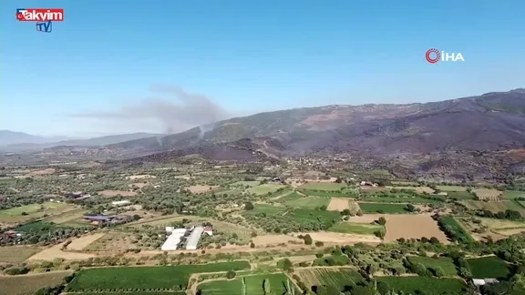 Ödemiş'teki orman yangınını söndürme çalışmaları devam ediyor