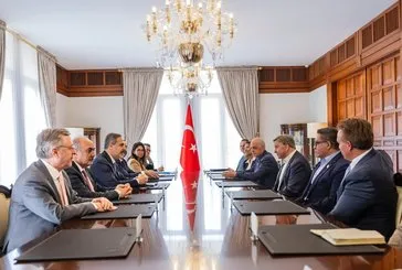 Dışişleri Bakanı Hakan Fidan, Mike Rogers, Smith ve beraberindeki üyeleri Ankara’da kabul etti
