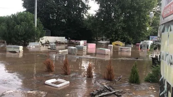 Kocaeli Gebze De Sel Felaketi Ekipler Seferber Oldu Takvim