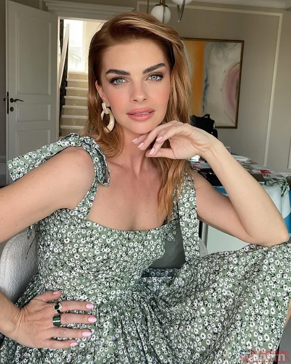 Pelin Karahan siyah bikinisi ile sosyal medyayı salladı! Formda hali görenin ağzını açık bıraktı! Kim der iki çocuk annesi... - 4