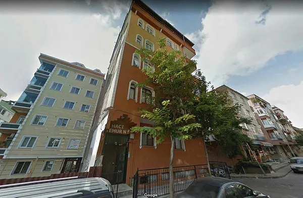 son-dakika-istanbul-bahcelievlerde-7-katli-bina-coktu-1581682792182.jpg