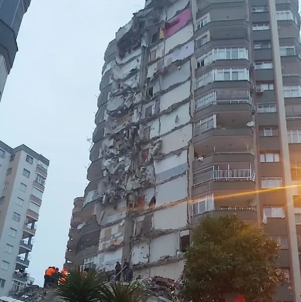 Bizi ateşe attılar