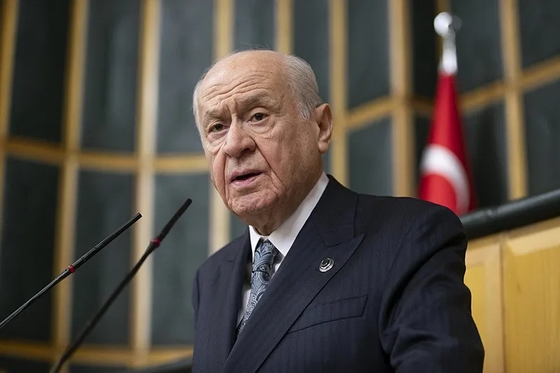 mhp-lideri-devlet-bahceliden-kararlilik-mesaji-terorsuz-turkiyenin-arkasindayiz-ocalan-icin-statu-onerisi-butl-1777978590779.jpeg MHP lideri Devlet Bahçeli'den kararlılık mesajı: Terörsüz Türkiye'nin arkasındayız | Öcalan için statü önerisi | Butlan sorusuna yanıt-5