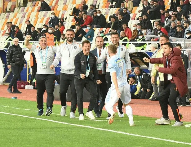 basaksehir-durdurulamiyor-oznur-kablo-malatyaspor-1-3-basaksehir-mac-sonucu-1636213027762.jpeg Başakşehir durdurulamıyor! Öznur Kablo Malatyaspor 1-3 Başakşehir | MAÇ SONUCU-3