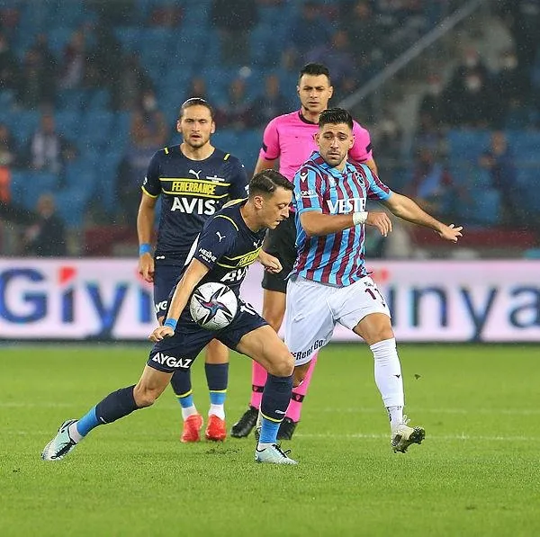 fenerbahce-trabzonspor-macinin-hakemi-belli-oldu-zorbay-kucuk-duduk-calacak-1646346546454.jpeg Fenerbahçe - Trabzonspor maçının hakemi belli oldu! Zorbay Küçük düdük çalacak...-2