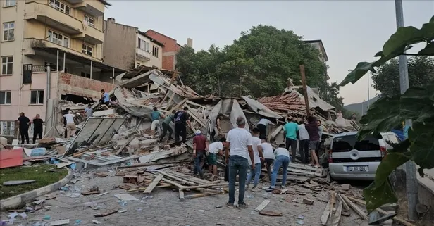 Balıkesir Sındırgı'da deprem sonrası hasar tespit çalışmaları devam ediyor! 615 bağımsız bölüm ağır hasarlı veya yıkık