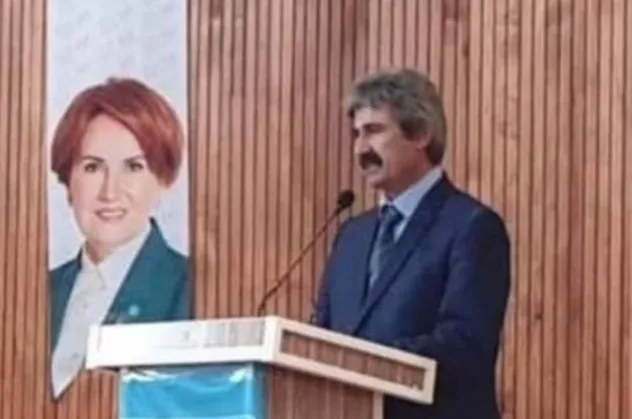 Son dakika: İYİ Parti'de daha önce görülmemiş skandal! Eski ilçe başkanı deşifre etti: İstifa edenleri yeniden üye yapıyorlar!