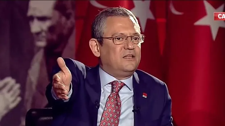 CHP Genel Başkanı Özgür Özel fondaş 'Sözcü' yazarı Deniz Zeyrek ile canlı yayında birbirine girdi! 