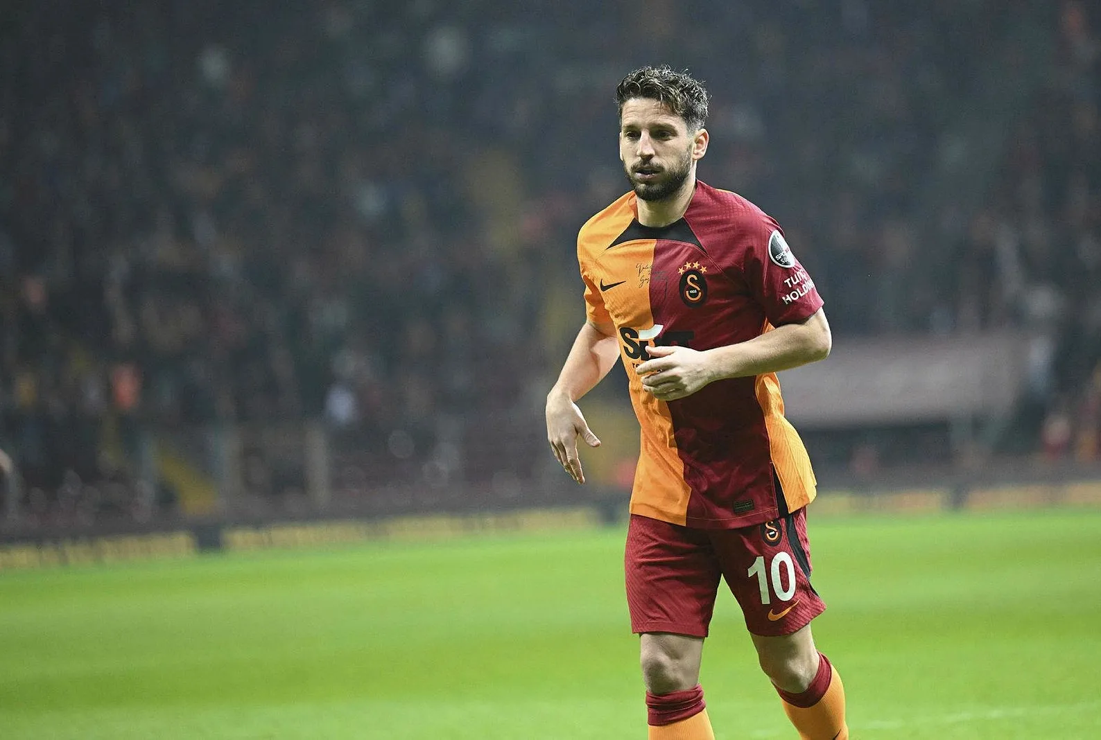 Galatasaray’da Mertens’ten şok karar!