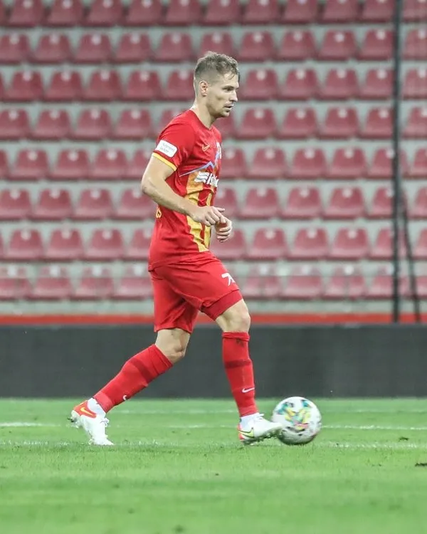 kayserispor-giresunspor-engelini-3-golle-gecti-1661711849039.jpg Kayserispor Giresunspor engelini 3 golle geçti-4