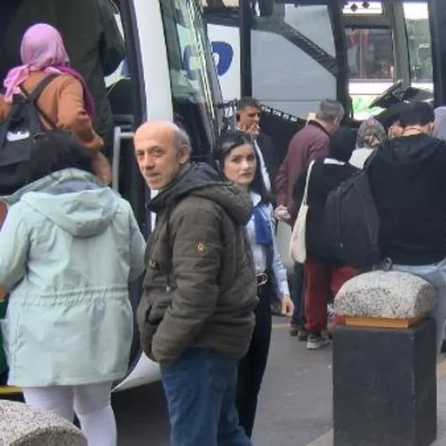 Otogarlarda seçim hareketliliği!