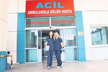 Boynuz kulağı geçti: Hemşire annenin doktor kızı aynı hastanede göreve başladı