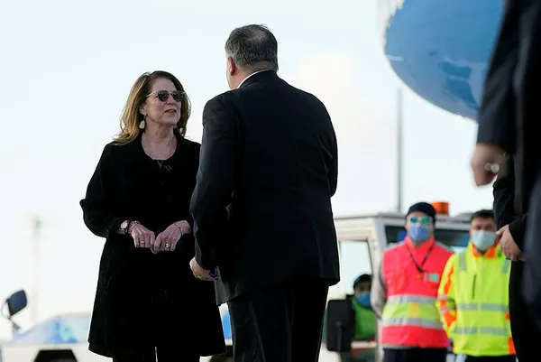 abd-disisleri-bakani-mikepompeo-turkiyeden-ayrildi-1605624801816.jpg ABD Dışişleri Bakanı Mike Pompeo, özel jetiyle Türkiye'den ayrıldı-7