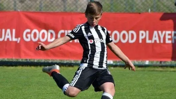 besiktasin-yeni-yildiz-adayi-semih-kilicsoy-u-19-takiminda-17-karsilasmada-8-gol-6-asistle-oynadi-1646052472616.jpg