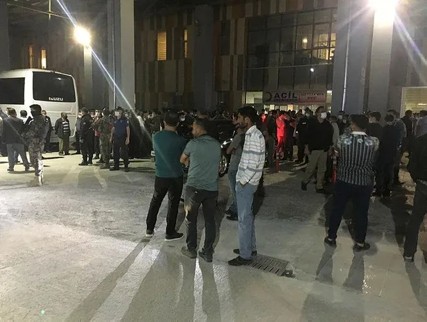 Son dakika: Van'da patlama! PKK'lı teröristler işçileri hedef aldı-1