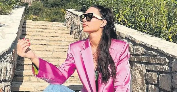 Yasemin Özilhan’dan 1.850 TL’lik ceket