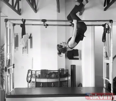 Songül Karlı açtıkça açıyor yine gitti kestirdi 'Eskiler hayranımız oldu yenilere merhaba' İç çamaşırsız pozları olay olan Songül Karlı... - 36