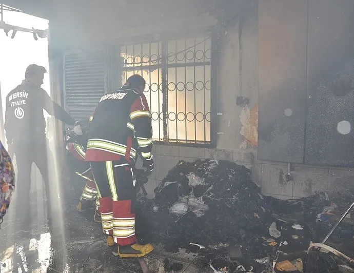 Mersin’de acı olay! Anne evde yokken yangın çıktı: 2 çocuk hayatını kaybetti