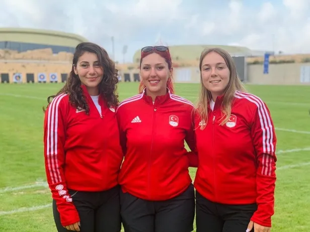 19. Akdeniz Oyunları'nda Klasik Yay Kadın Milli Takımı altın madalya kazandı-1