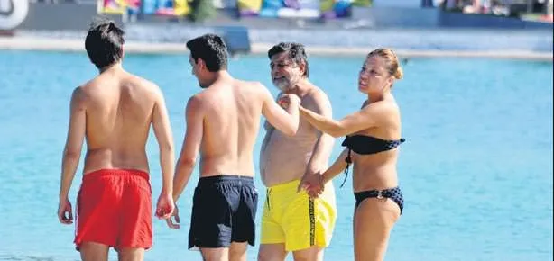 Bütün aile tatilde