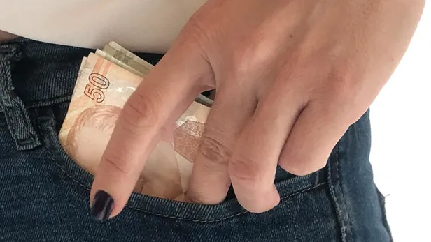 Bankalar hesap açma ve kapama işlemlerinden ücret alabilir mi? Yargıtay'dan emsal karar-6