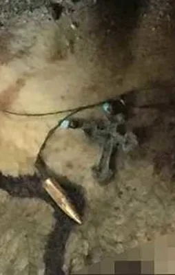 Van'da öldürülen teröristin boynundan haç çıktı