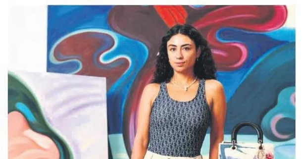 Dior’a "hayal" çantalar: Türk sanatçı Hayal Pozantı'dan ikonik çanta modeli Lady Dior için özel tasarım!