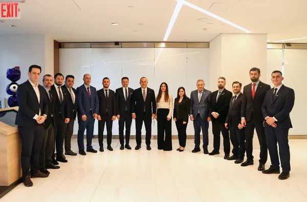 irakta-dusen-pkk-helikopteri-bakan-mevlut-cavusoglundan-abdye-tepki-bilgileri-dahilindedir-1680493006178.jpg Irak'ta düşen PKK helikopteri! Bakan Mevlüt Çavuşoğlu'ndan ABD'ye tepki: Habersiz kuş uçmaz-5