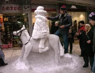 Yurdum insanından yaratıcı kardan adamlar