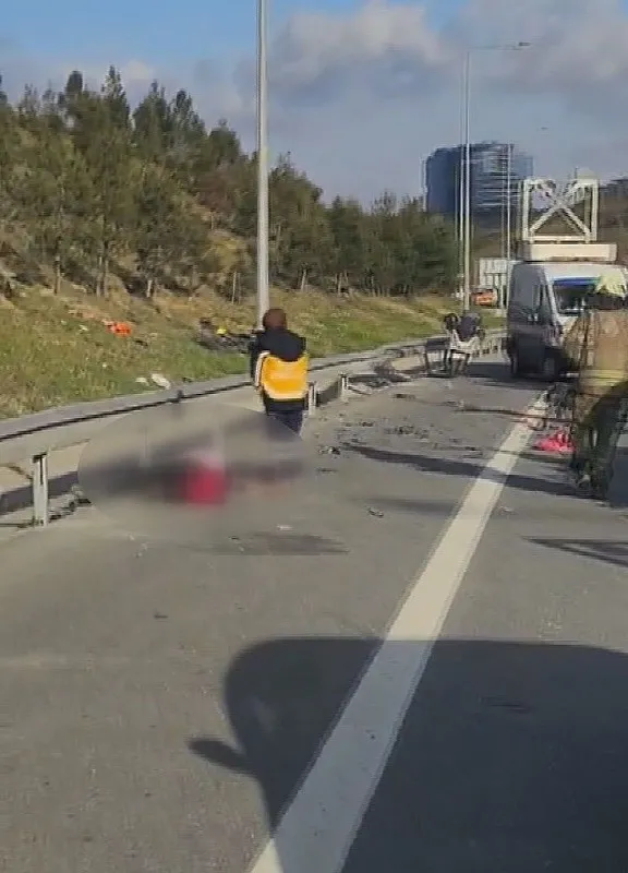 eyupsultan-tem-otoyolunda-olumlu-kaza-alkollu-2-sofor-gozaltina-alindi-1773766433951.jpeg Eyüpsultan TEM Otoyolu'nda ölümlü kaza: Alkollü 2 şoför gözaltına alındı-4