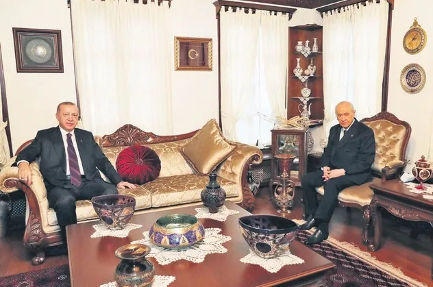 Başkan Recep Tayyip Erdoğan, MHP lideri Devlet Bahçeli'yi evinde ziyaret etti